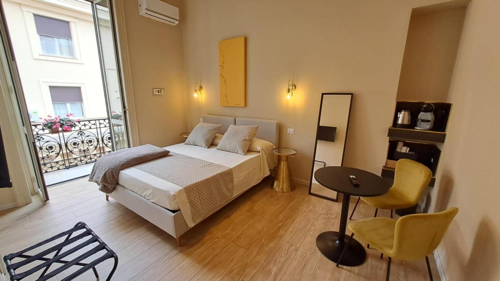 Ta-49 Bed E Breakfast Bed & Breakfast Napoli Bagian luar foto