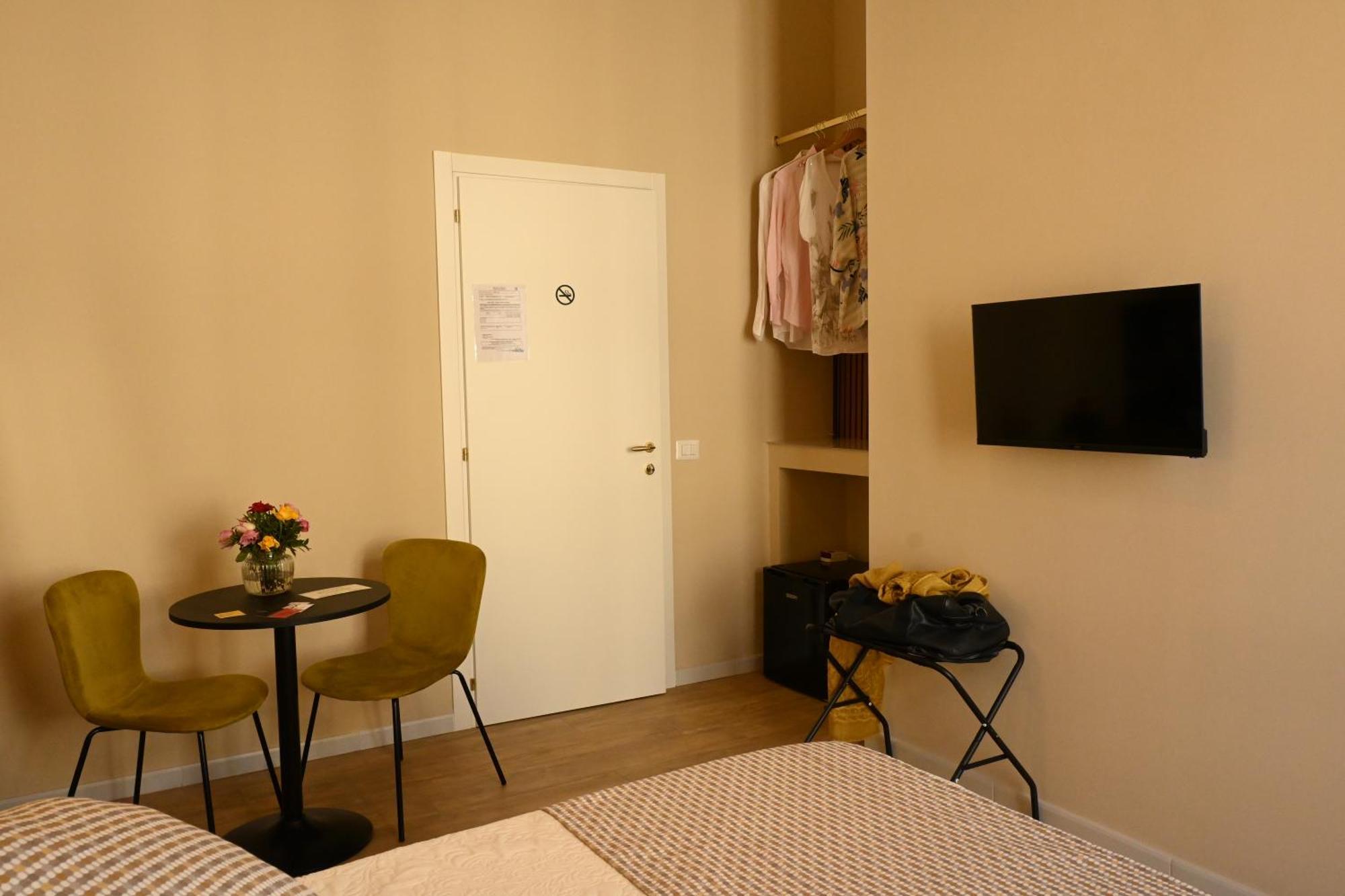 Ta-49 Bed E Breakfast Bed & Breakfast Napoli Bagian luar foto